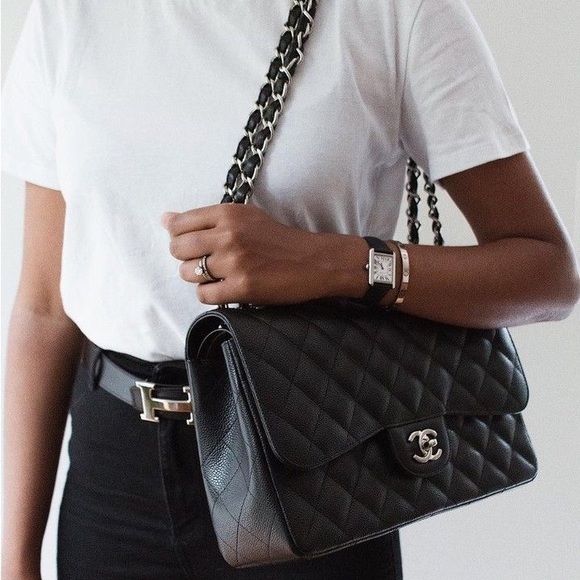 Authentic Chanel classic Black quilted lambskin Jumbo in SHW - Picture 17 of 17